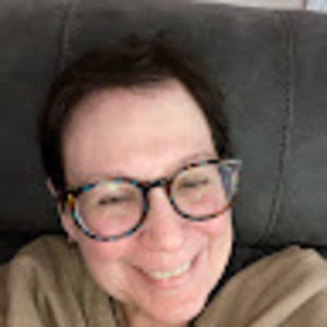 Meet your Posher, Joni